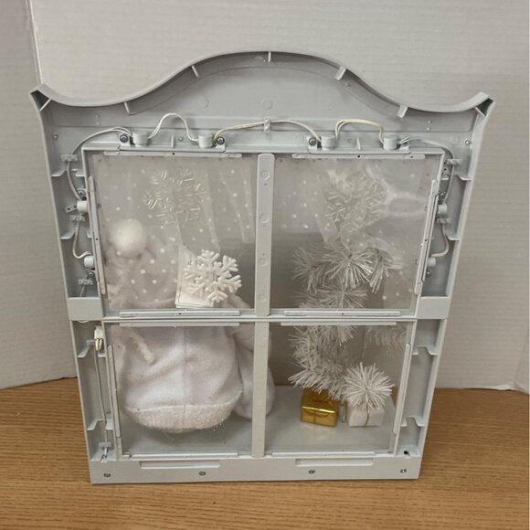 Avon Santa Claus Window Decoration Lighted Winter Christmas Scene Retired 2008 - Picture 5 of 9